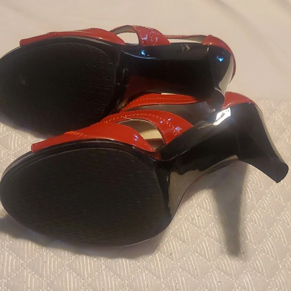 Red Michael Kors heels - Picture 3 of 10